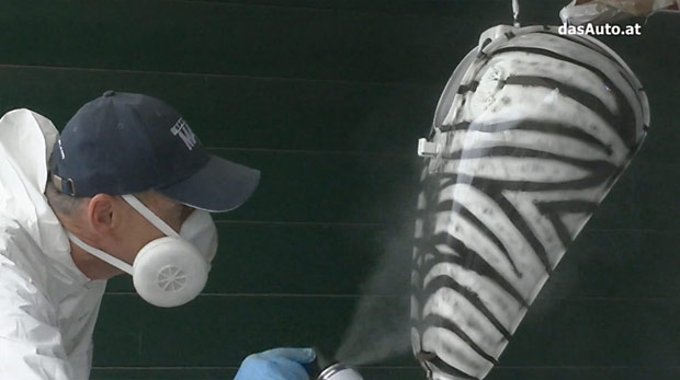 Erster Klarlack-Auftrag