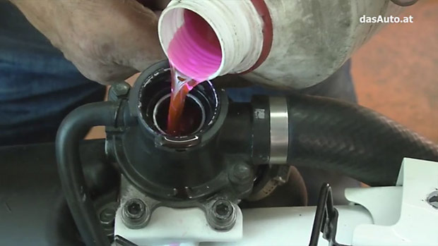 Alle Fluessigkeiten kontrolliert